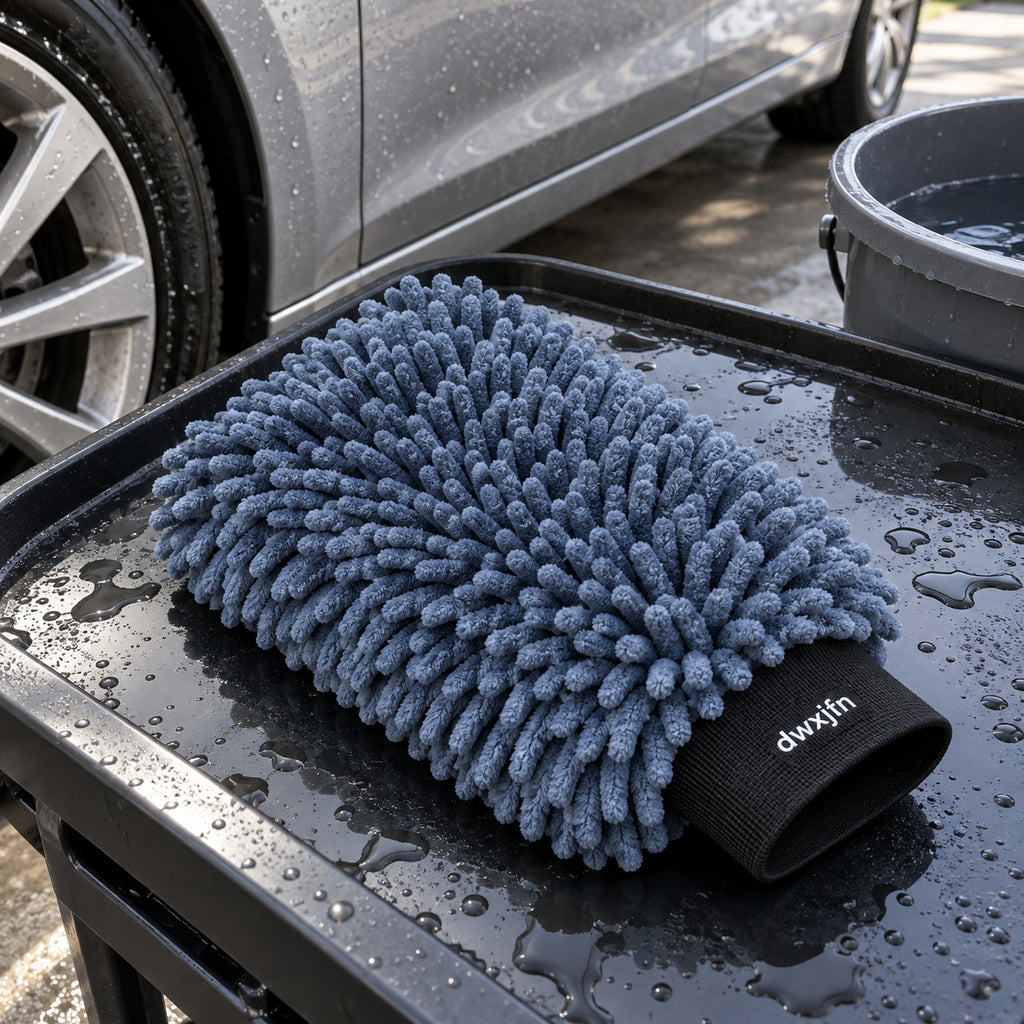 dwxjfn™ Foamline Wash Mitt — Lifestyle